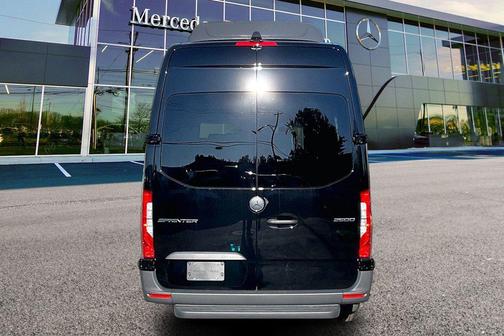 Jet Black 2026 Mercedes-Benz Sprinter 2500 Passenger 170 WB