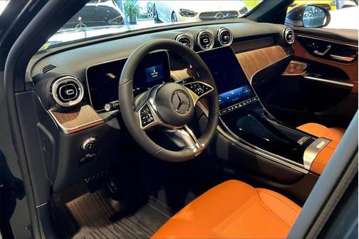 2025 Mercedes-Benz GLC 350e Base