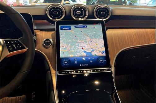 2025 Mercedes-Benz GLC 350e Base