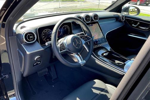 2026 Mercedes-Benz GLC 300 Base
