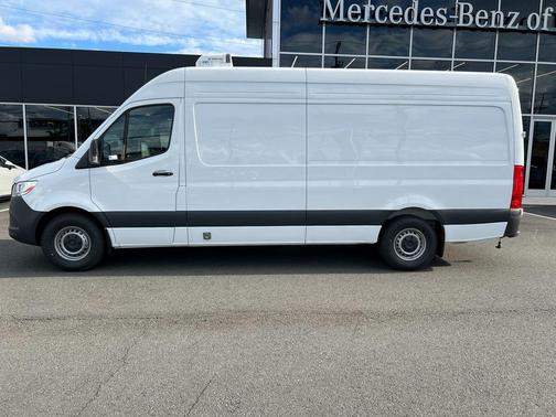 2025 Mercedes-Benz Sprinter 2500 High Roof