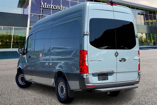 2025 Mercedes-Benz Sprinter 2500 Cargo 144 WB