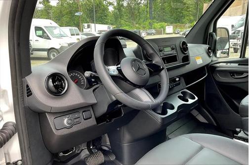 2025 Mercedes-Benz Sprinter 2500 High Roof
