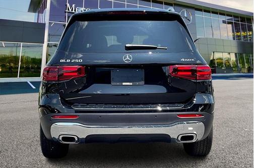 2025 Mercedes-Benz GLB 250 4MATIC