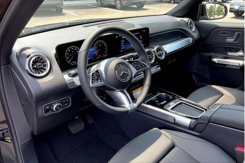 2025 Mercedes-Benz GLB 250 4MATIC