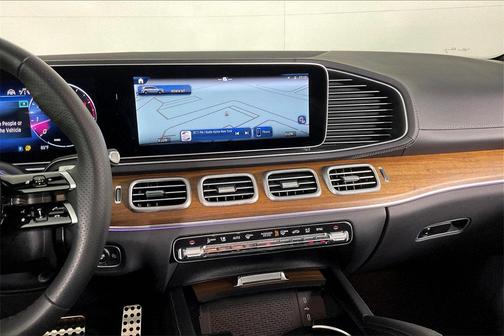 2025 Mercedes-Benz GLS 450 4MATIC
