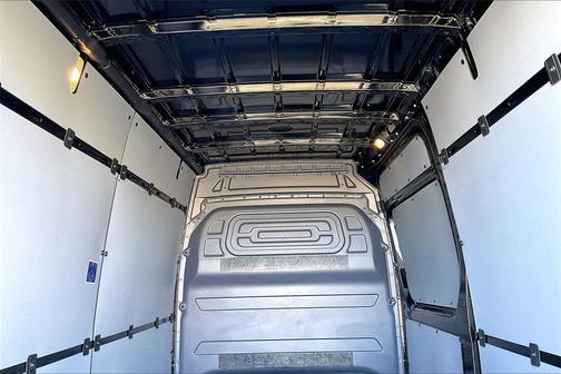 2025 Mercedes-Benz Sprinter 2500 Standard Roof