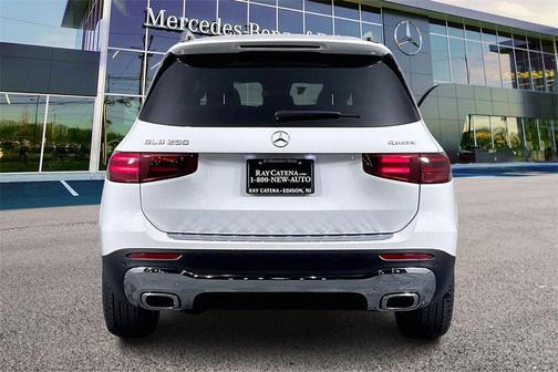 2026 Mercedes-Benz GLB 250 4MATIC