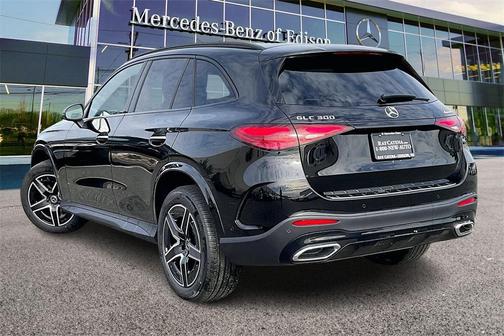 2026 Mercedes-Benz GLC 300 4MATIC