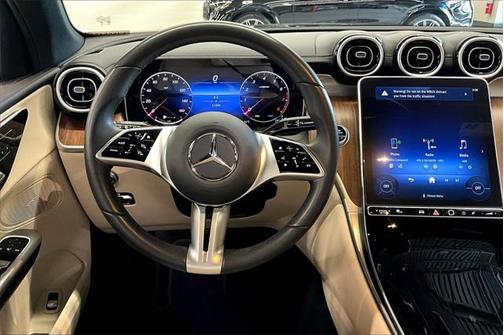 2024 Mercedes-Benz GLC 300 4MATIC