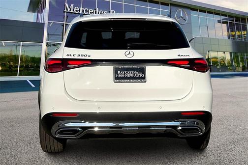 2026 Mercedes-Benz GLC 300 Base