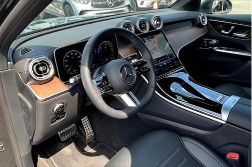 2025 Mercedes-Benz GLC 350e Base