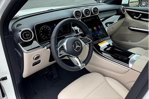 2025 Mercedes-Benz GLC 300 4MATIC