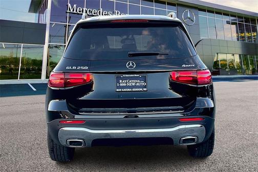 2026 Mercedes-Benz GLB 250 4MATIC