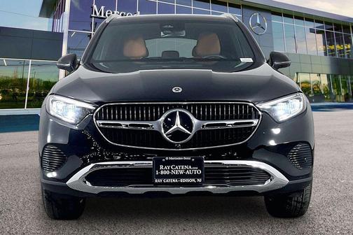 Black 2025 Mercedes-Benz GLC 350e Base