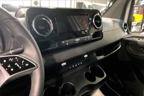 2026 Mercedes-Benz Sprinter 2500 Cargo 144 WB