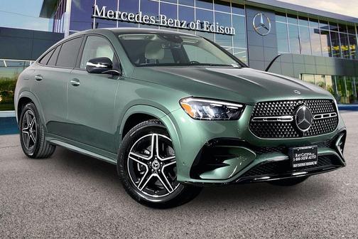 MANUFAKTUR Ireland Mid Green Metallic 2026 Mercedes-Benz GLE 450 4MATIC