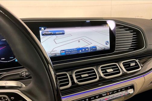 MANUFAKTUR Ireland Mid Green Metallic 2026 Mercedes-Benz GLE 450 4MATIC