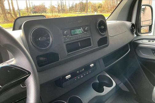 2025 Mercedes-Benz Sprinter 2500 Standard Roof