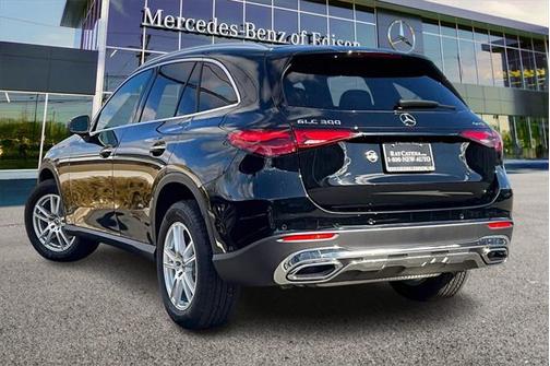 2025 Mercedes-Benz GLC 300 4MATIC