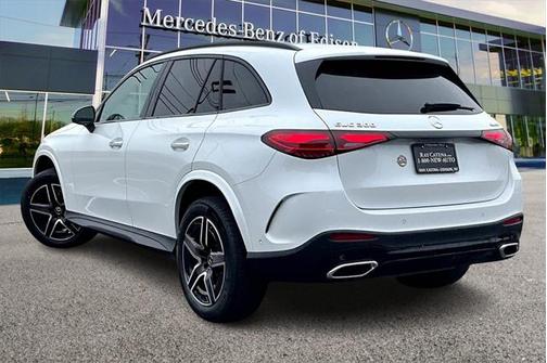 2025 Mercedes-Benz GLC 300 4MATIC