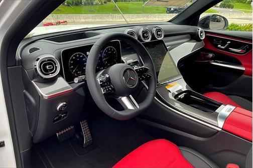 2025 Mercedes-Benz GLC 300 4MATIC