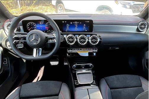 2025 Mercedes-Benz CLA 250 4MATIC
