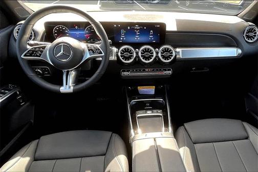 2026 Mercedes-Benz GLB 250 4MATIC
