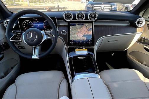 2026 Mercedes-Benz GLC 300 4MATIC