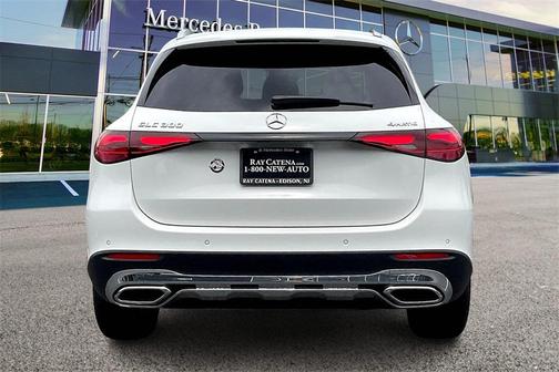 2025 Mercedes-Benz GLC 300 4MATIC