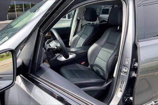 Selenite Grey Metallic 2023 Mercedes-Benz GLS 450 4MATIC