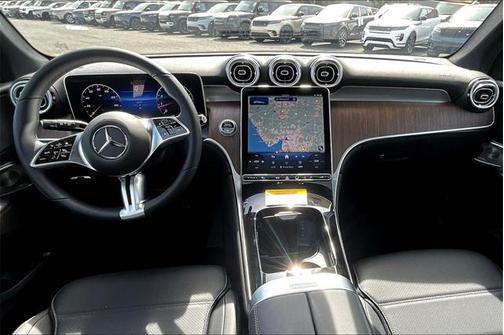 2025 Mercedes-Benz GLC 300 4MATIC