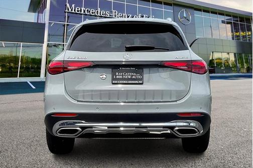2025 Mercedes-Benz GLC 300 4MATIC