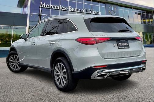 2025 Mercedes-Benz GLC 300 4MATIC