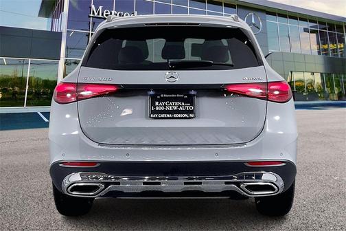 2026 Mercedes-Benz GLC 300 4MATIC