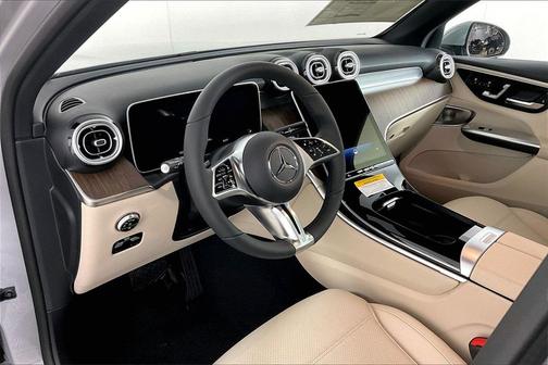 2026 Mercedes-Benz GLC 300 4MATIC