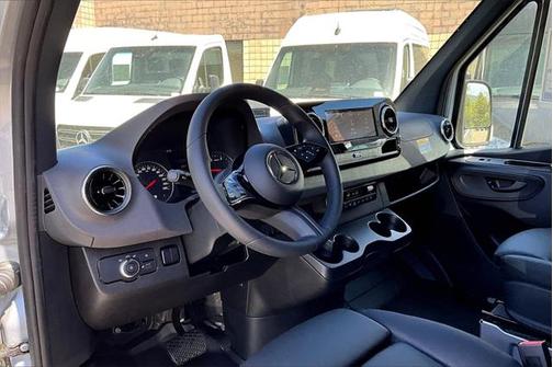 2025 Mercedes-Benz Sprinter 2500 High Roof