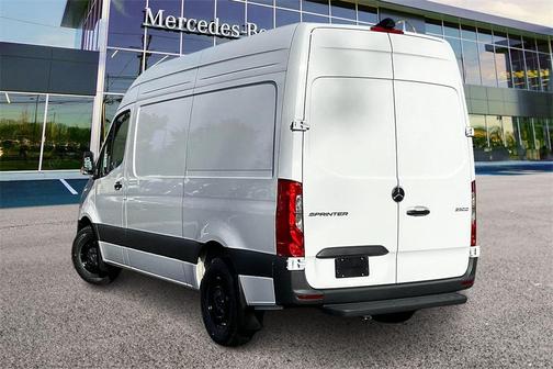 2026 Mercedes-Benz Sprinter 2500 Cargo 144 WB