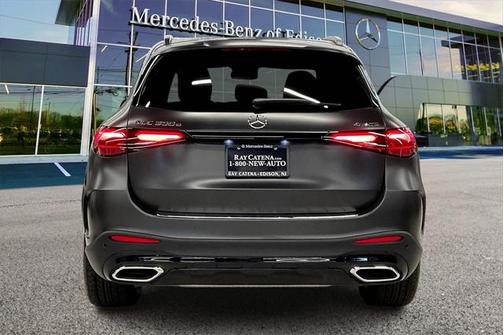 2025 Mercedes-Benz GLC 350e Base