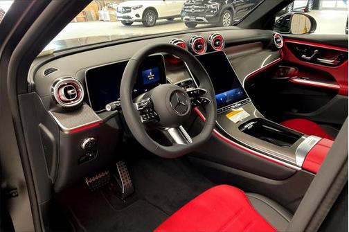 2025 Mercedes-Benz GLC 350e Base