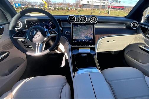 2026 Mercedes-Benz GLC 300 4MATIC