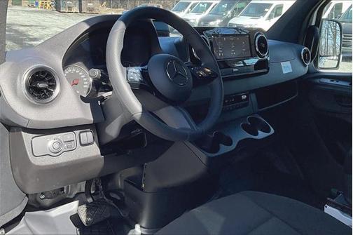 2025 Mercedes-Benz Sprinter 2500