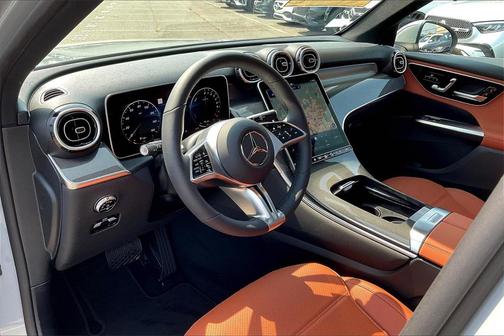2025 Mercedes-Benz GLC 350e Base