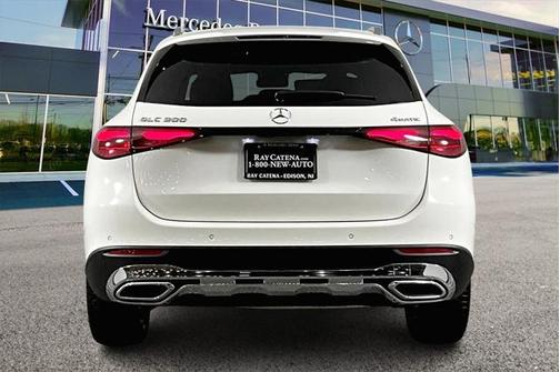 2025 Mercedes-Benz GLC 300 4MATIC