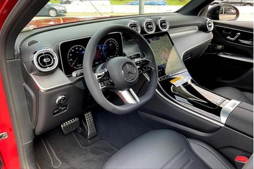 2025 Mercedes-Benz GLC 350e Base