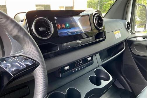 2025 Mercedes-Benz Sprinter 2500 High Roof