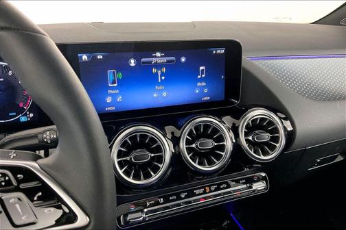 2026 Mercedes-Benz GLA 250 4MATIC