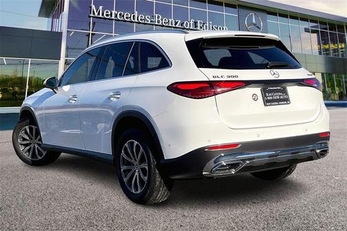 2026 Mercedes-Benz GLC 300 4MATIC