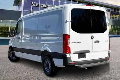2025 Mercedes-Benz Sprinter 2500 Standard Roof