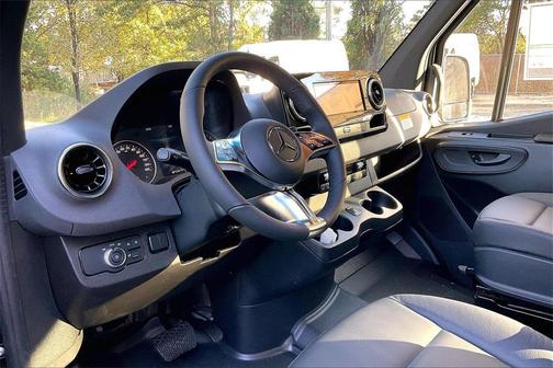 2026 Mercedes-Benz Sprinter 2500 High Roof